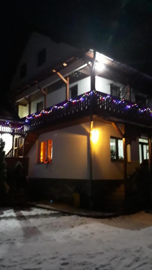 Molnar Vendeghaz Bed and Breakfast Praid Buitenkant foto
